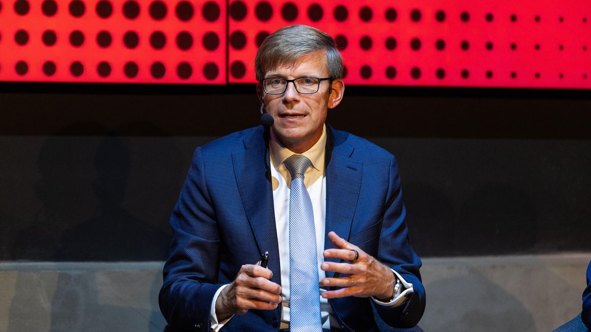 Stojím pevně za Petrem Fialou, jde nám o směřování země, říká Kupka